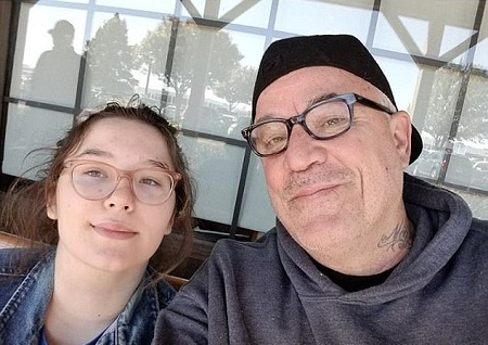 Nick Cassavetes and Barbarella Cassavetes enjoying their time