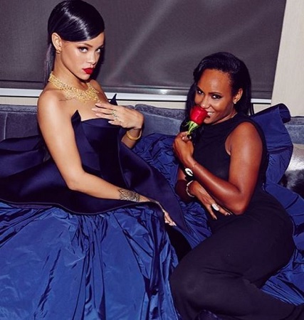 Cairra Pardo and Rihanna posing for the photo.