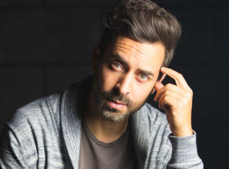 Actor Brian Chase is probably single and doesn't have a girlfriend