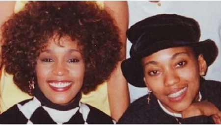 Robyn Crawford and Whitney Houston in their old pictures
