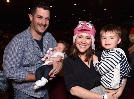Dave Bugliari and Alyssa Milano with their children
