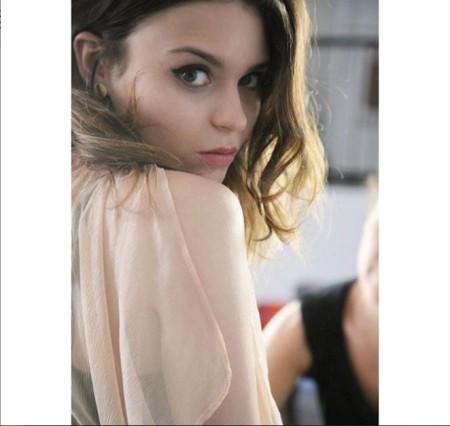 Alexandra Krosney looks so beautiful 