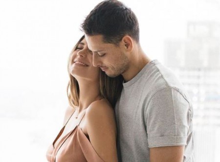 Javier Hernandez and his wife, Sarah Kohan