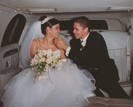 Jessica and Carlos Beltran after their marriage going their home