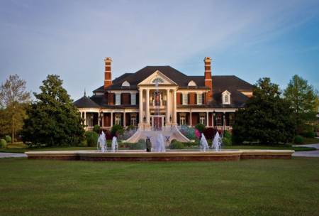 Braylon Howard's dad, Dwight Howard purchased the Suwanee Estate