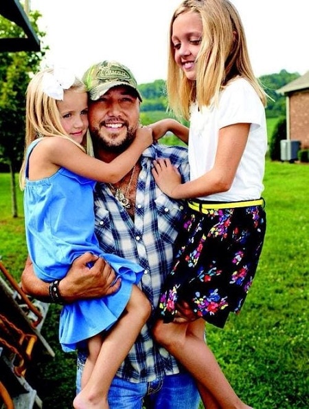 Kendyl Williams with her dad and sister