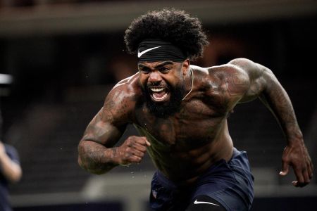 Ezekiel Elliott is working hard to be on the race of his football career