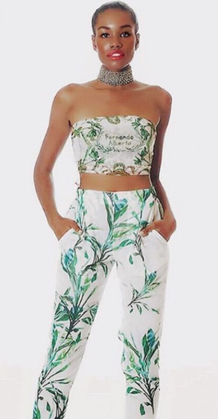 Paige branding clothing outfit. Know more about her net worth, earnings, income, remuneration, wages and many more