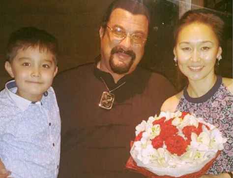 Kunzang Seagal Bio, Wiki, Age, Height, Body Measurement, Girlfriend, Partner, Relationship, Net Worth & Assets. Kunzang Seagal with his parents Steven Seagal and his wife Erdenetuya Batsukh