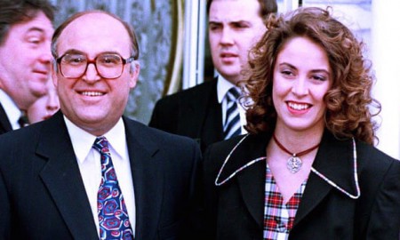 Sarah Smith with her late dad, John Smith