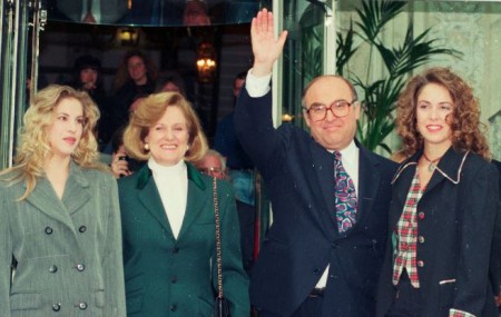 Smith Family; Know Sarah Smith's personal life