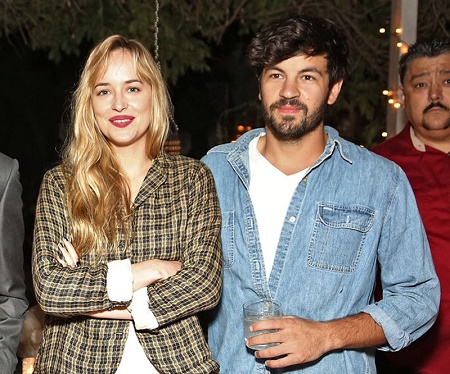 Dakota Johnson and Jordan Masterson