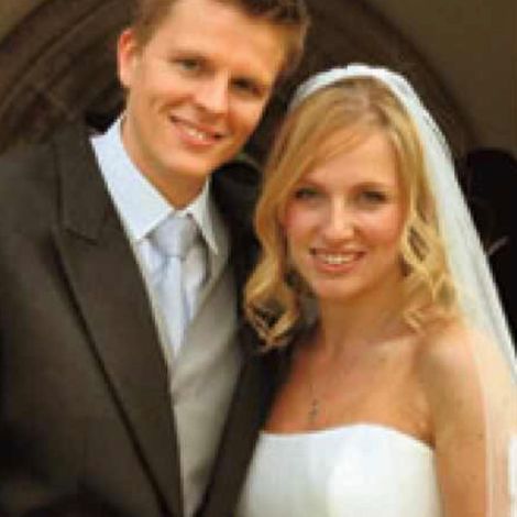 Jake Humphrey and Harriet Humphrey in their wedding day