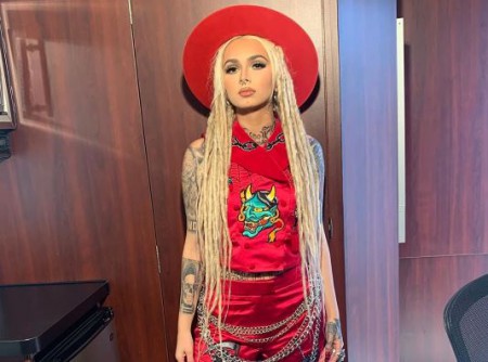 Bobbi's daughter, Zhavia promoting her mother's craftsmanship