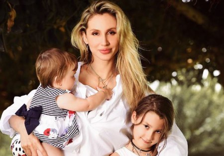 Svetlana Loboda with her daughters, Tilda and Eva; Know about her personal life, married, husband, net worth