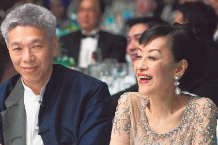 Image: Lee Hsien Yang with his wife, :Lee Suet Fern, Source: straitstimes.com