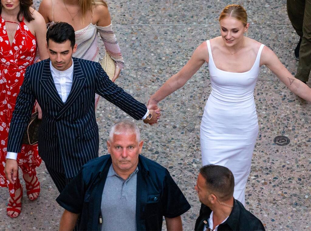 Joe Jonas and Sophie Turner at the wedding