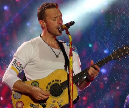 Image: Nicola wren's brother Chris Martin at concert