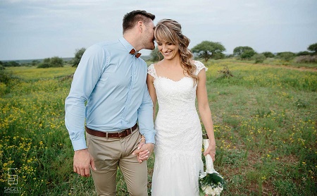 Katy Tur and Tony Dokoupil tied the knot on 27 October 2017.Know about her married ,wedding ceremony, children, affairs, husband.