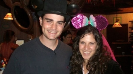 Leeya's parents Ben Shapiro and Mor Shapiro at a party