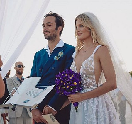  Liz Solari and Walter Fara got married for the second time in November 2018, in Mexico.