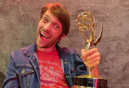 Zach Anner has a net worth of $300,000.