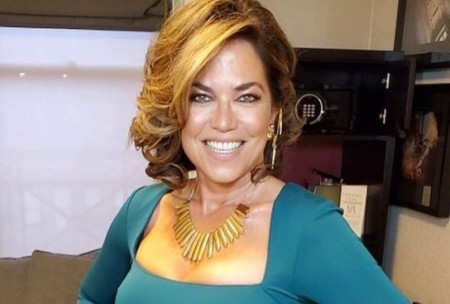 Melanie Smith might have a net worth of $700,000.