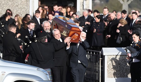 Dolores O'Riordan Was Found Death at 9:16 am on January 15, 2018, at the  Park Lane Hilton Hotel