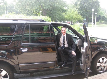 Gavriel ''Gavy'' Friedson has an estimated net worth of around $800,000.