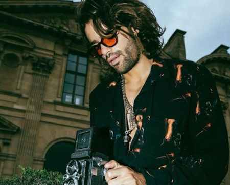 French model, Renan Pacheco's net worth is $500,000.