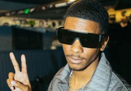 On My Block actor, Brett Gray doesn't have a girlfriend.