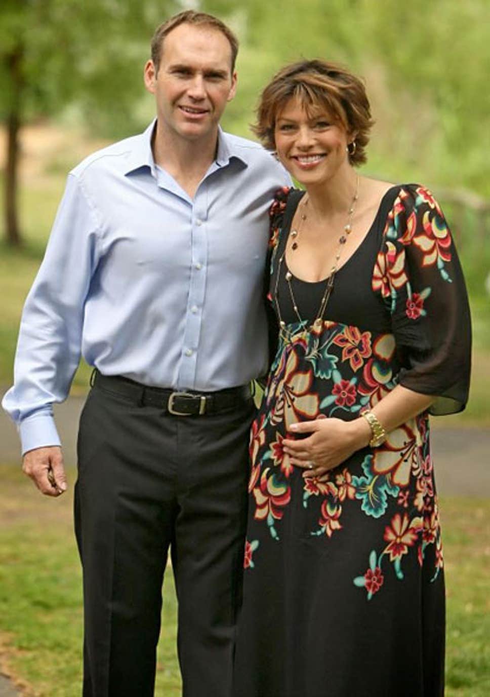 Mike is living a happy married life of 10 years with his wife Kate.