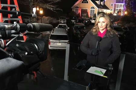 Lauren Blanchard's net worth is $500,000.