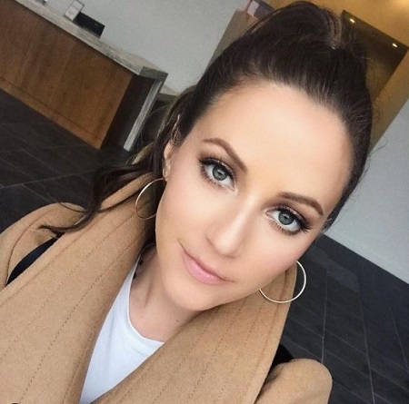 Kay Adams Is Possibly A Single Lady