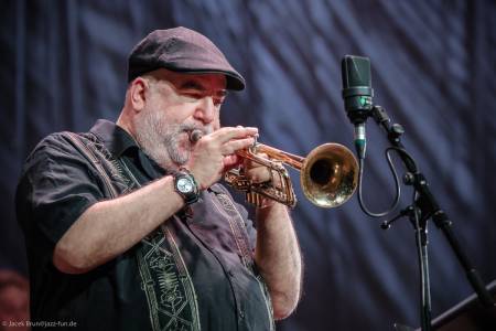 Randy Brecker and Soloist win the Best Improvised Jazz Solo performance at the Grammy Award