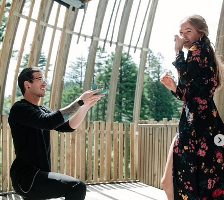 Josh Dun Purposing His Future Wife Ann Ryan, engagement ring , Fiance
