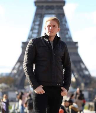 Ben Moreland in Paris
