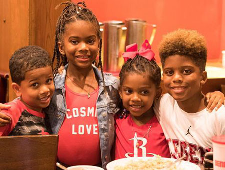 Chris Paul II is close to his school friends