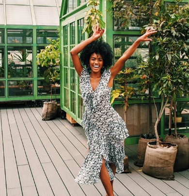  Angely Enjoying Her Vacation