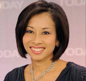 Melissa Lonner Presenting Her Show On NBC News