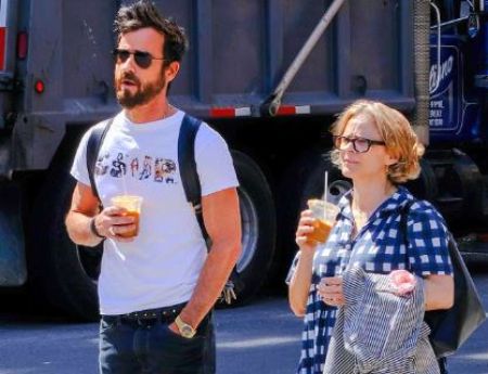 Amy Sedans with her best friend, Justin Theroux.