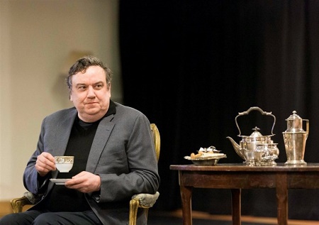 Richard McCabe as Marcus Tullius Cicero in National Theatre Live: The Audience (2013)