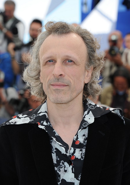 Jan Bijvoet is a Unmarried man