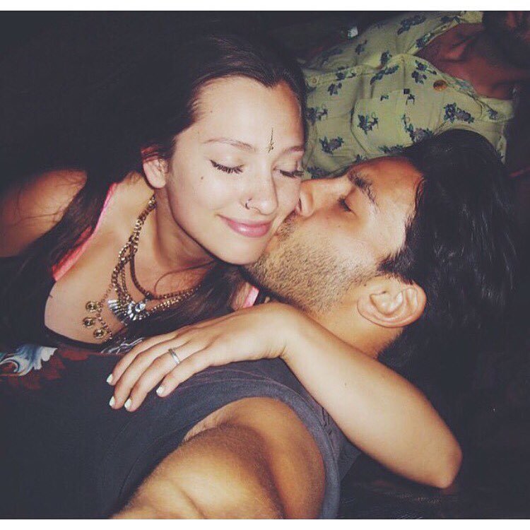 Robert kissing his female friend, Makenzie