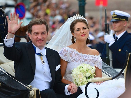 Erin Burnett with her husband David on her wedding day