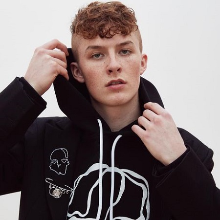 Harry Kirton is single as of now