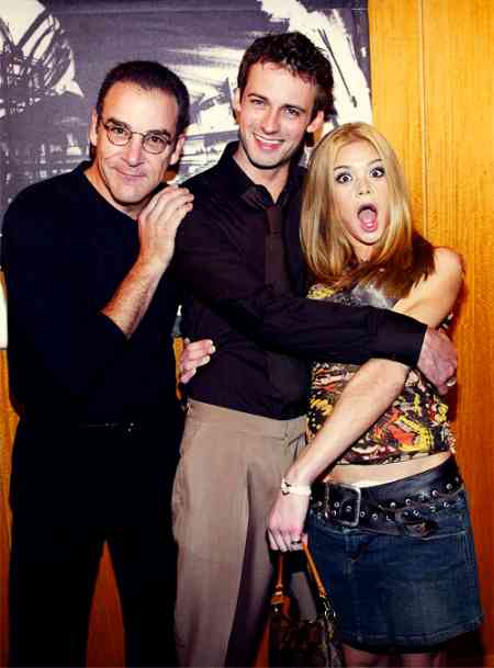 Ellen Muth with her co-stars