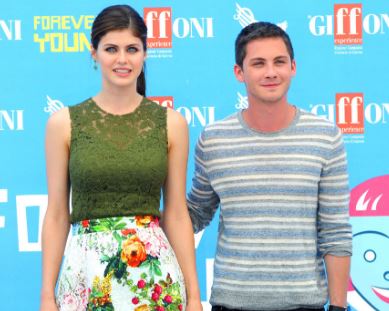  Alexandra daddario And Her Ex-Boyfriend  Logan Lerman