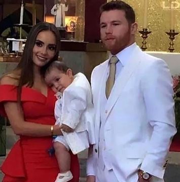 Canelo Alvarez With HerEx-Girlfriend Nelda Sepulveda  And Their Son Saul Adiel. 