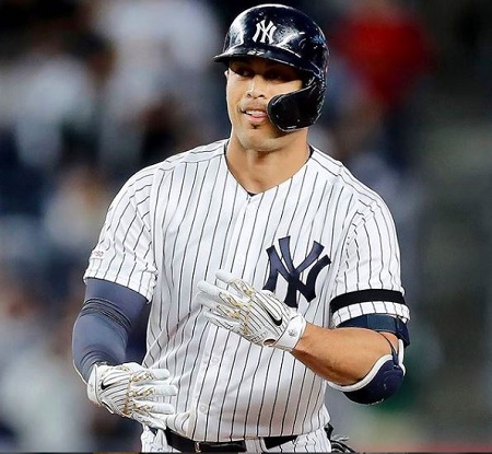  Mike's Son, Giancarlo Stanton's Reportdely Earns $25 Million in a Year